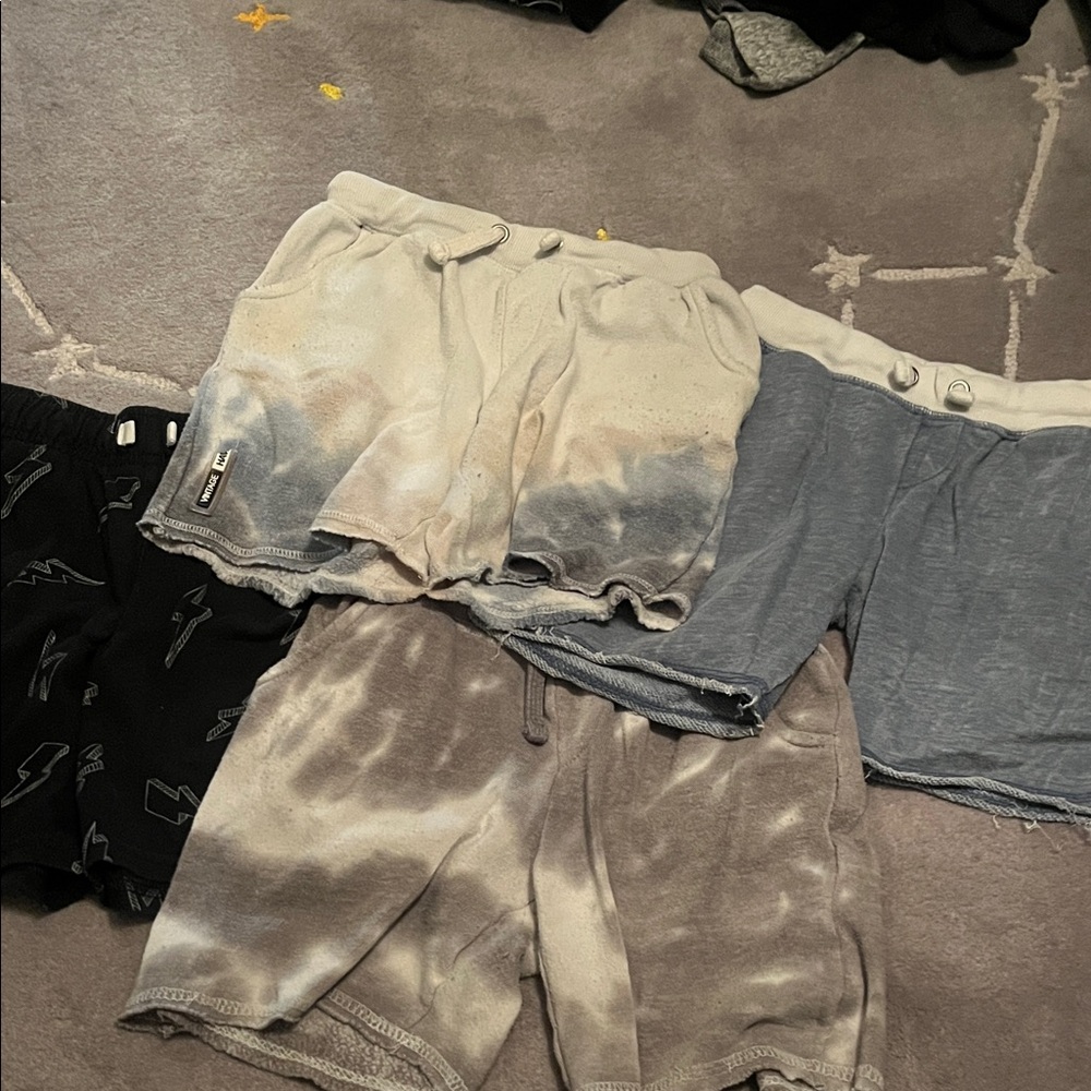 Tie-Dye and Solid Color Shorts Set